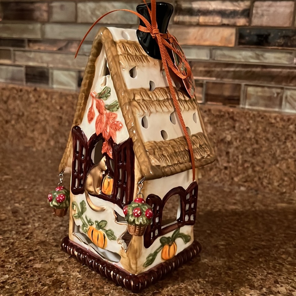Blue Sky Fall/Autumn tea light cottage - Picture 2 of 6